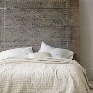 EILEEN FISHER rippled cotton coverlet by Garnett Hill- QUEEN SIZE